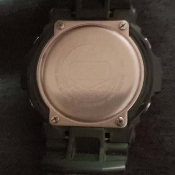 Watch - Picture 3 of 3